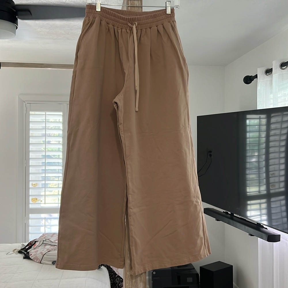 nap lounging sweatpants,size medium,never been worn or washed.